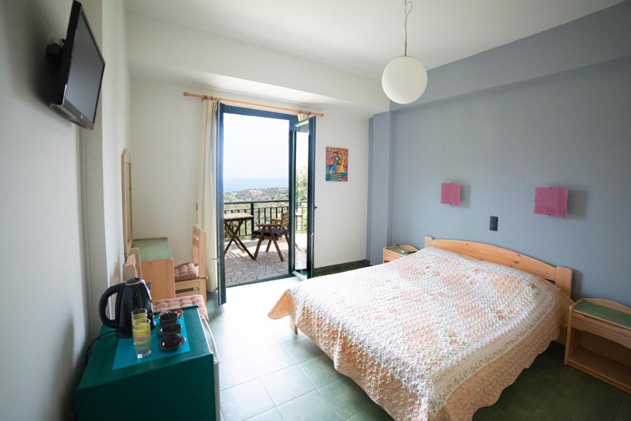 Eri Rooms To Let Raches  Exterior foto